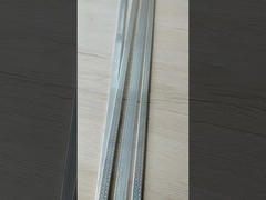 前面に溶接されたアルミのスペースバー2